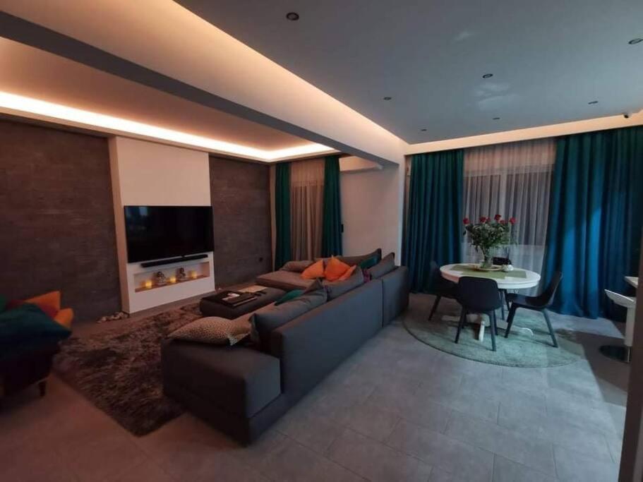 Live Minimal Apartment Atena Exterior foto