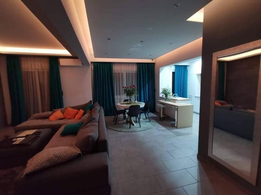Live Minimal Apartment Atena Exterior foto